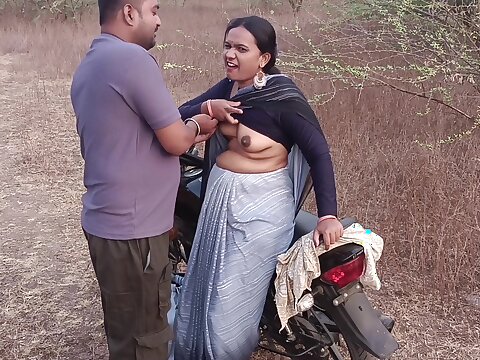 Natural Boobs Horny Indian MILF Bhabhi