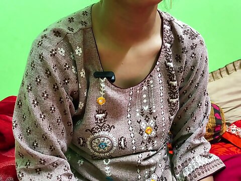 A supah-uber-sexy newly married wife was