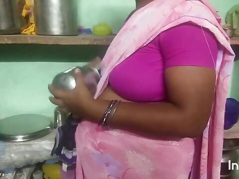 This married Indian woman, full of